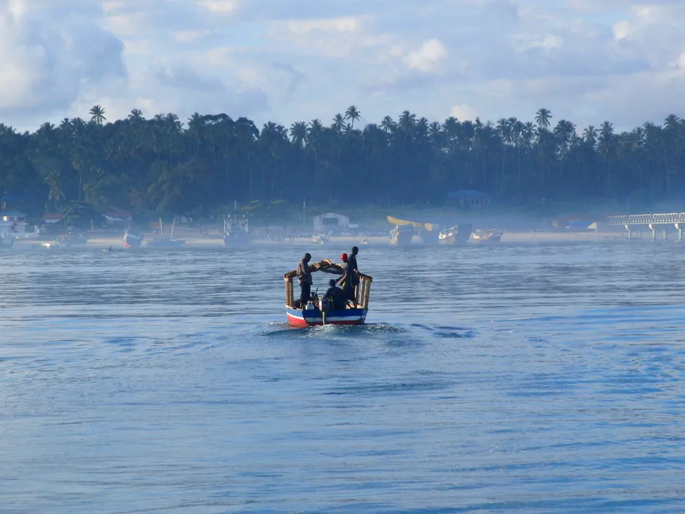 A boat crossing towards Mafia Island