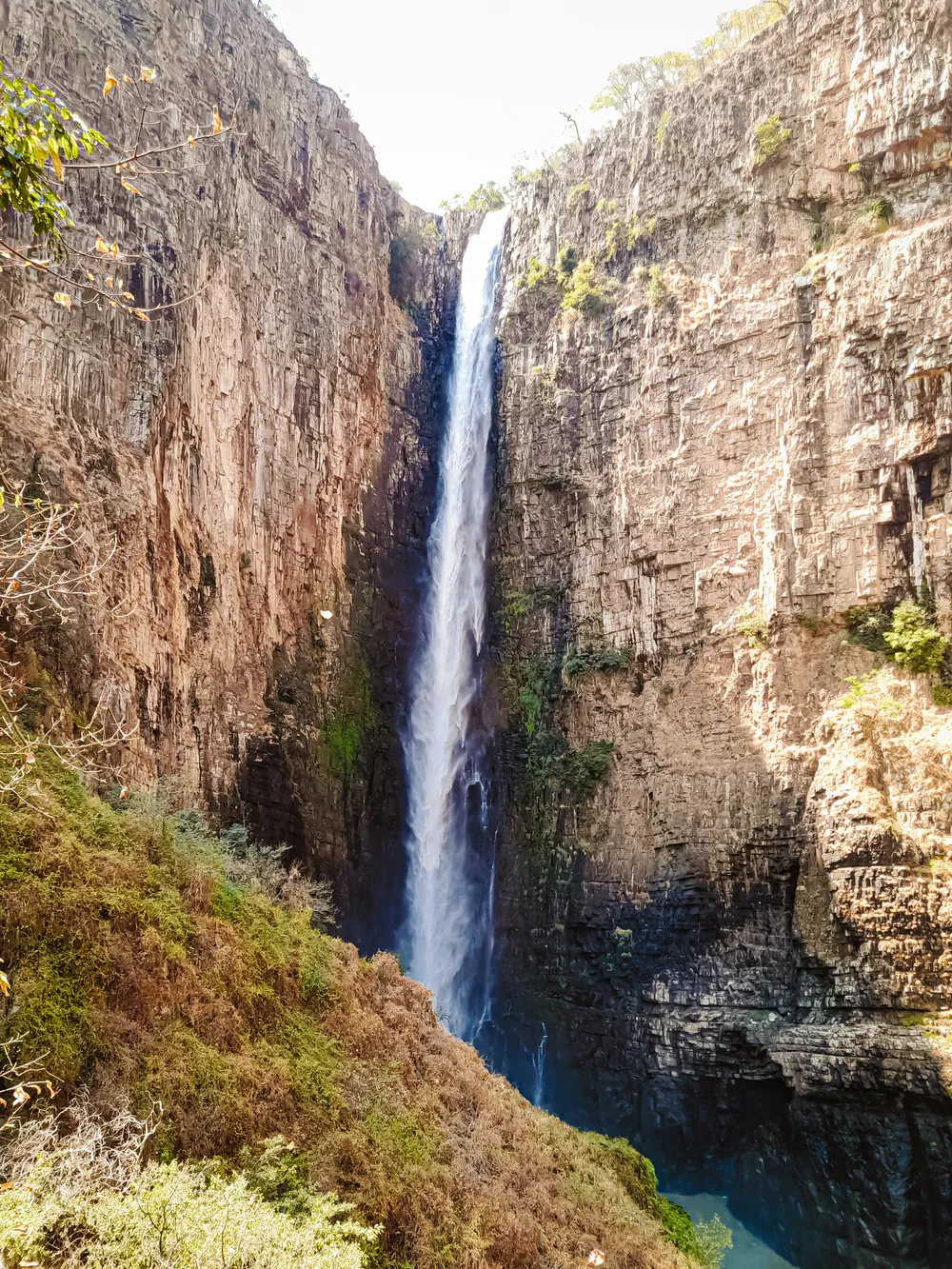 Kalambo Falls dropping into its gorge, on the Tanzania-Zambia border
